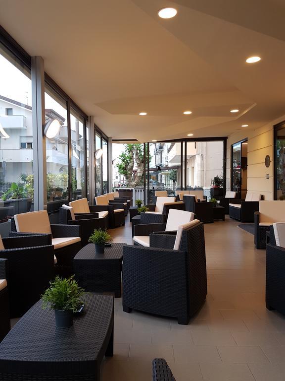 Hotel Tiglio Rimini Dış mekan fotoğraf