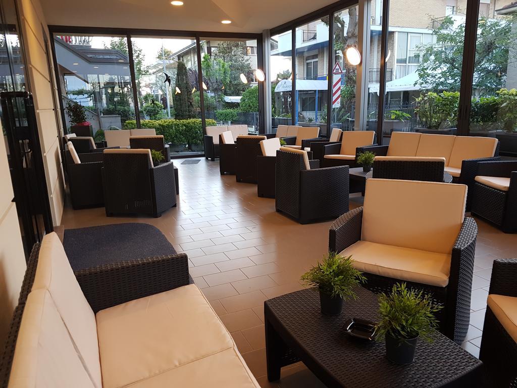 Hotel Tiglio Rimini Dış mekan fotoğraf