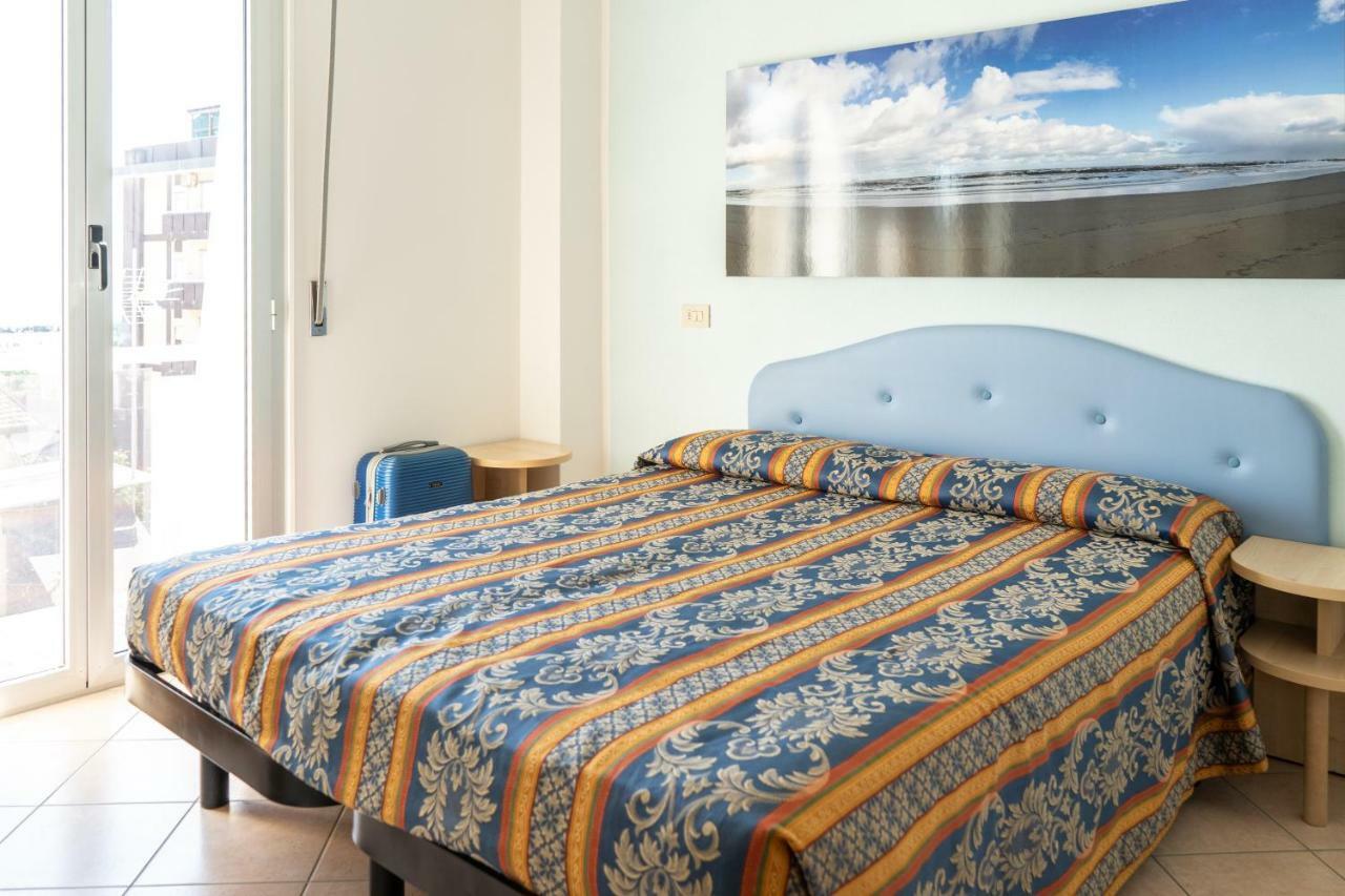 Hotel Tiglio Rimini Dış mekan fotoğraf